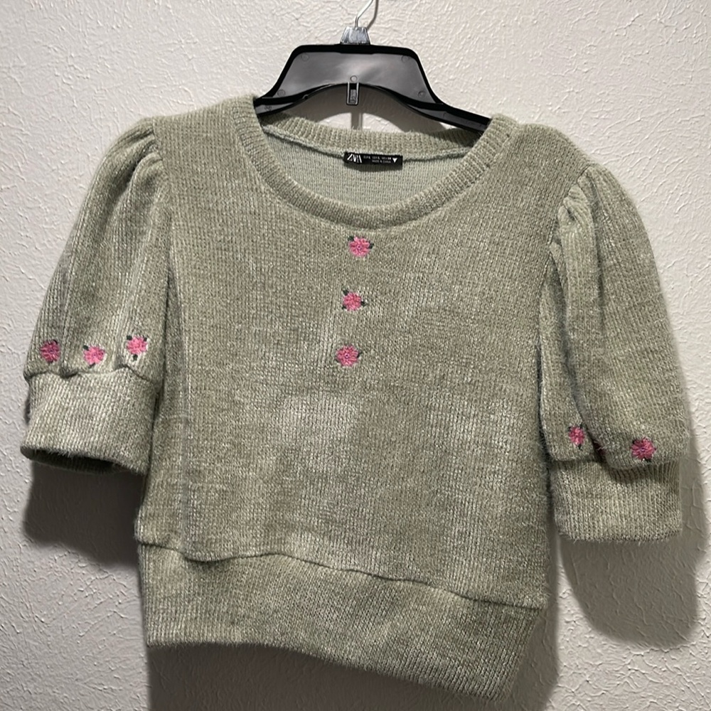 Zara Women’s Puff Sleeve Crop Sweater Size L